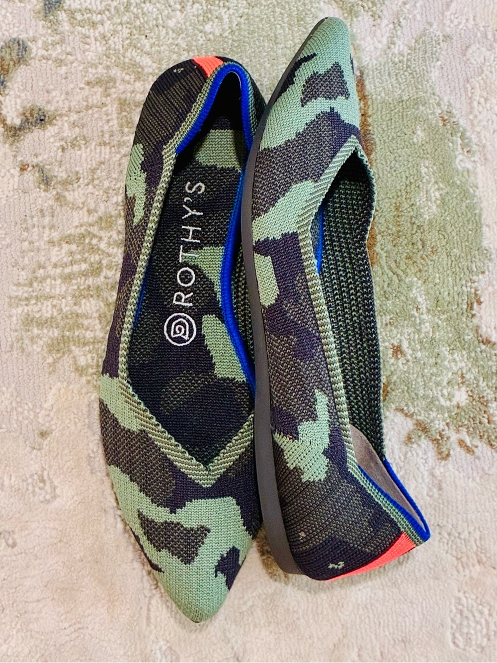 Rothy's Olive Camo Pointed Toe Flats size 7.5 - Picture 3 of 9
